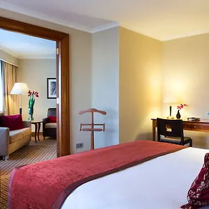 https://crowne-plaza-amsterdam-schiphol.ihotelsrotterdam.com